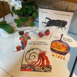 Vintage Eric Carle book & finger puppet lot The very quiet cricket hardcover